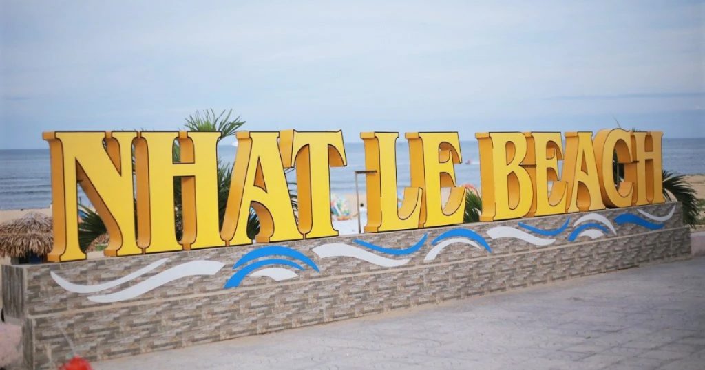 Biển Nhật Lệ – Điểm Check-in Không Thể Bỏ Lỡ Khi Đến Quảng Bình