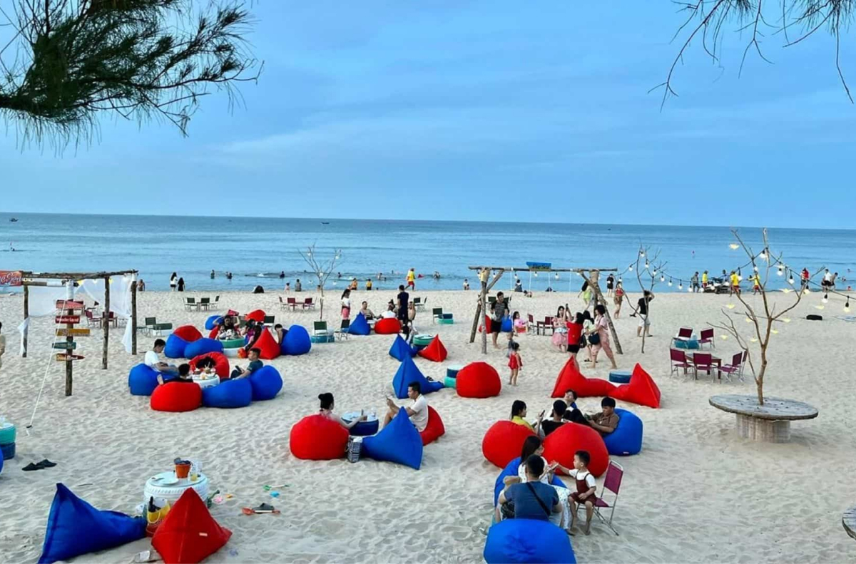 Khám Phá Biển Nhật Lệ