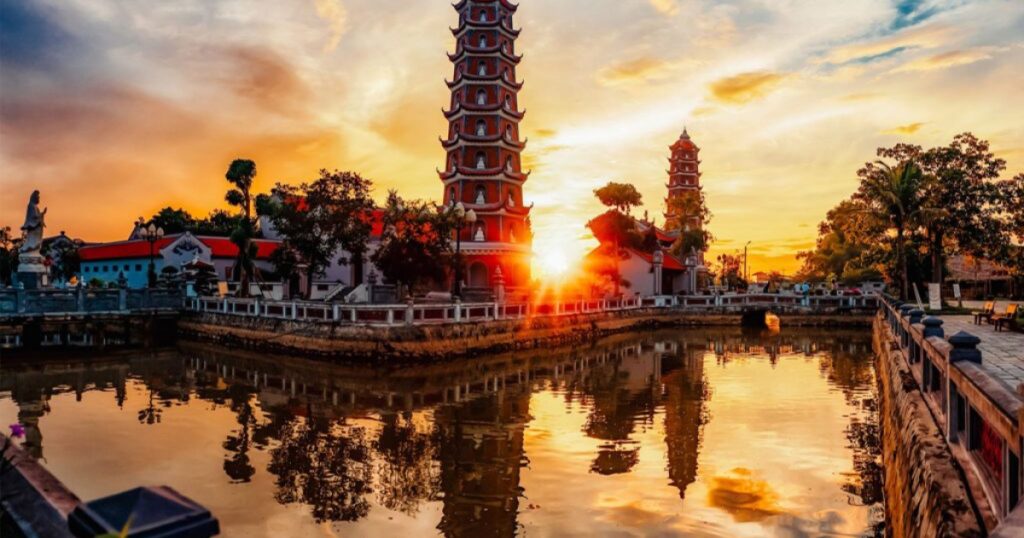 Tổng hợp những điểm du lịch tâm linh Quảng Bình bạn nên ghé thăm