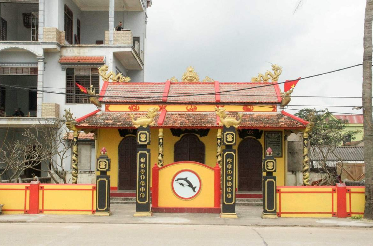 Làng bích hoạ Cảnh Dương ở đâu?