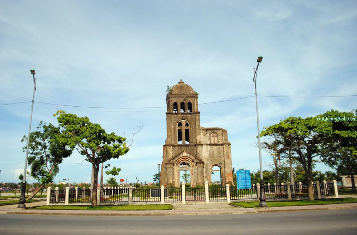 Nhà thờ Tam Tòa – Chứng tích chiến tranh lặng lẽ