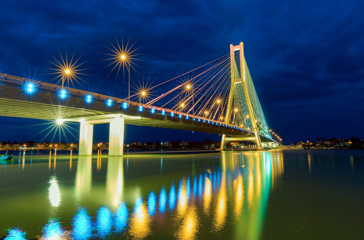 Sông Nhật Lệ – Khám phá dòng sông thơ mộng tại Đồng Hới 4 Vẻ đẹp thơ mộng từ cầu Nhật Lệ