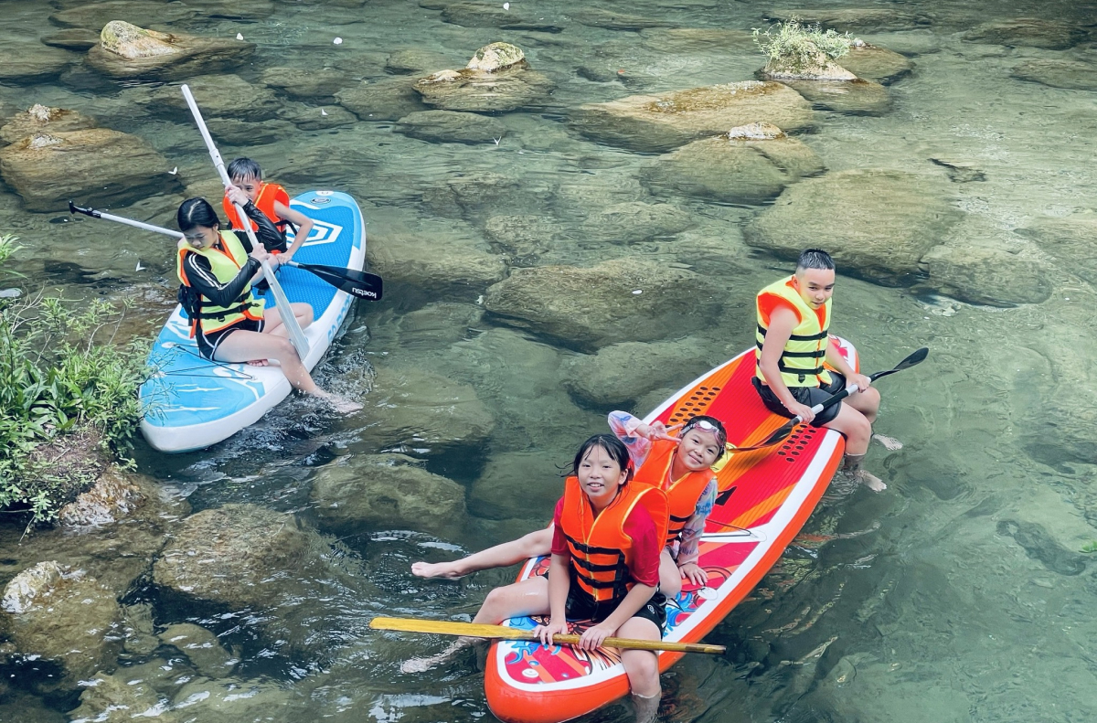 CHÈO KAYAK – “LƯỚT NHẸ” GIỮA THIÊN NHIÊN YÊN BÌNH