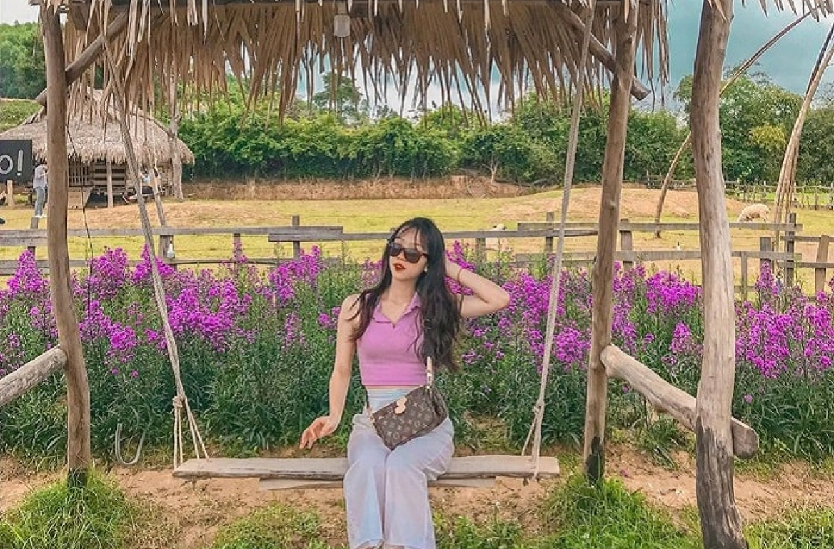 “Sống ảo” thả ga giữa khung cảnh nên thơ