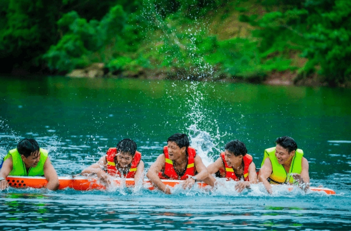 Khám phá các điểm sống ảo tại Hava – Thung lũng ngọc bích 9 Bộ ảnh nhóm cực chất
