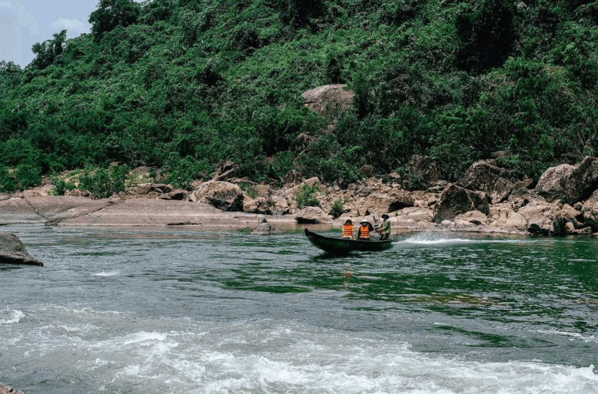 Khung cảnh hoang dã, thách thức và đầy sức hút