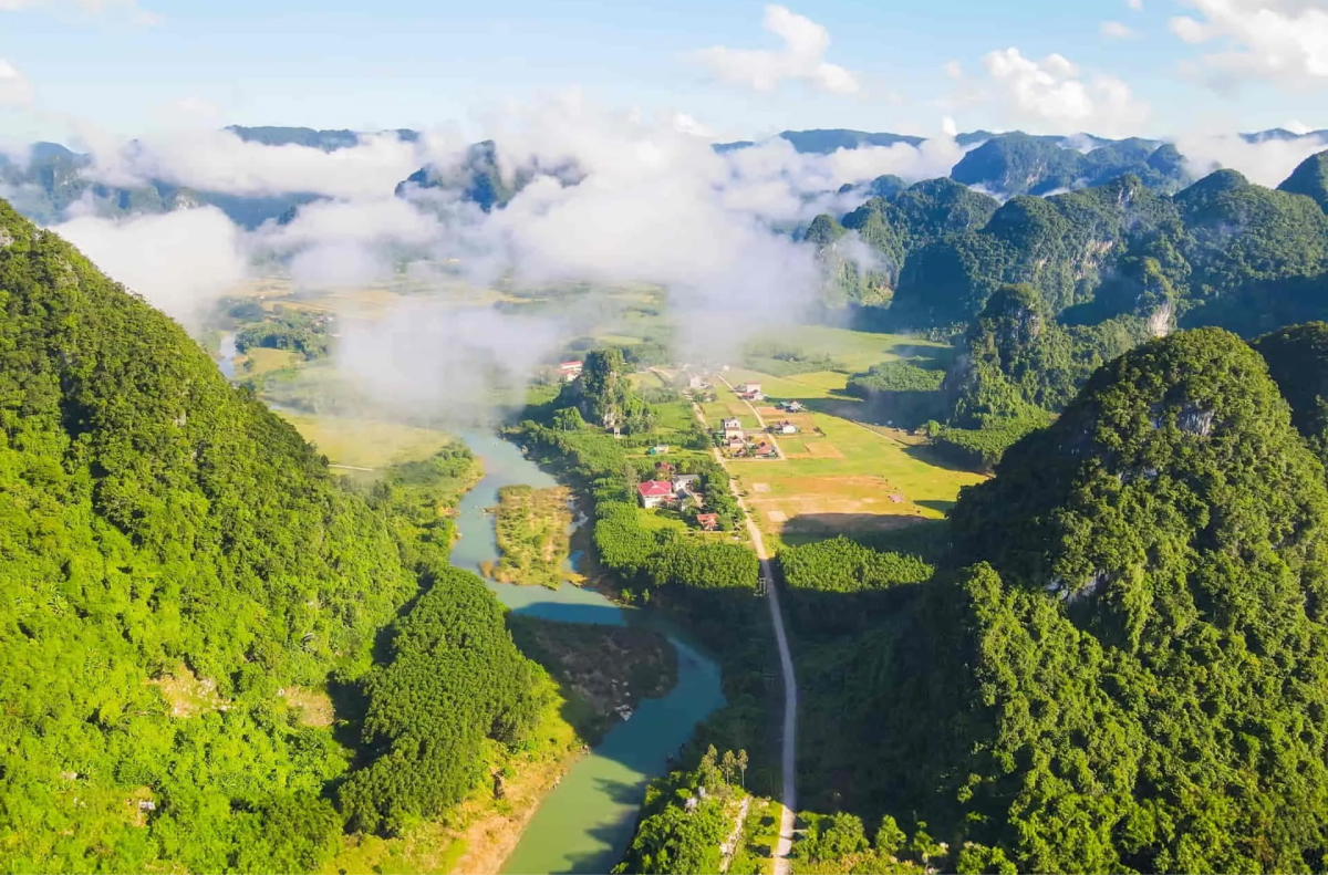 Hướng dẫn di chuyển đến Star Lake Hill Phong Nha