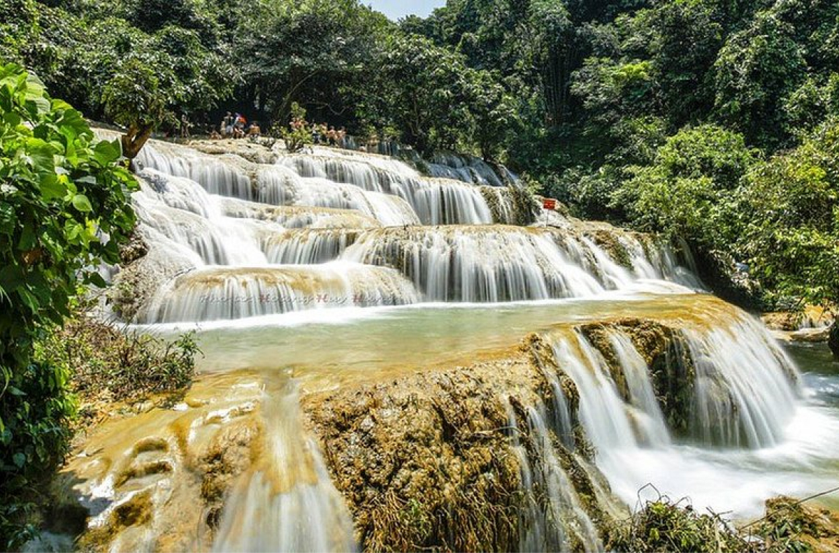 Thác Mơ Minh Hóa — Nàng tiên của vùng đại ngàn sơn cước 9 Nên đến Thác Mơ Minh Hóa vào thời gian nào?