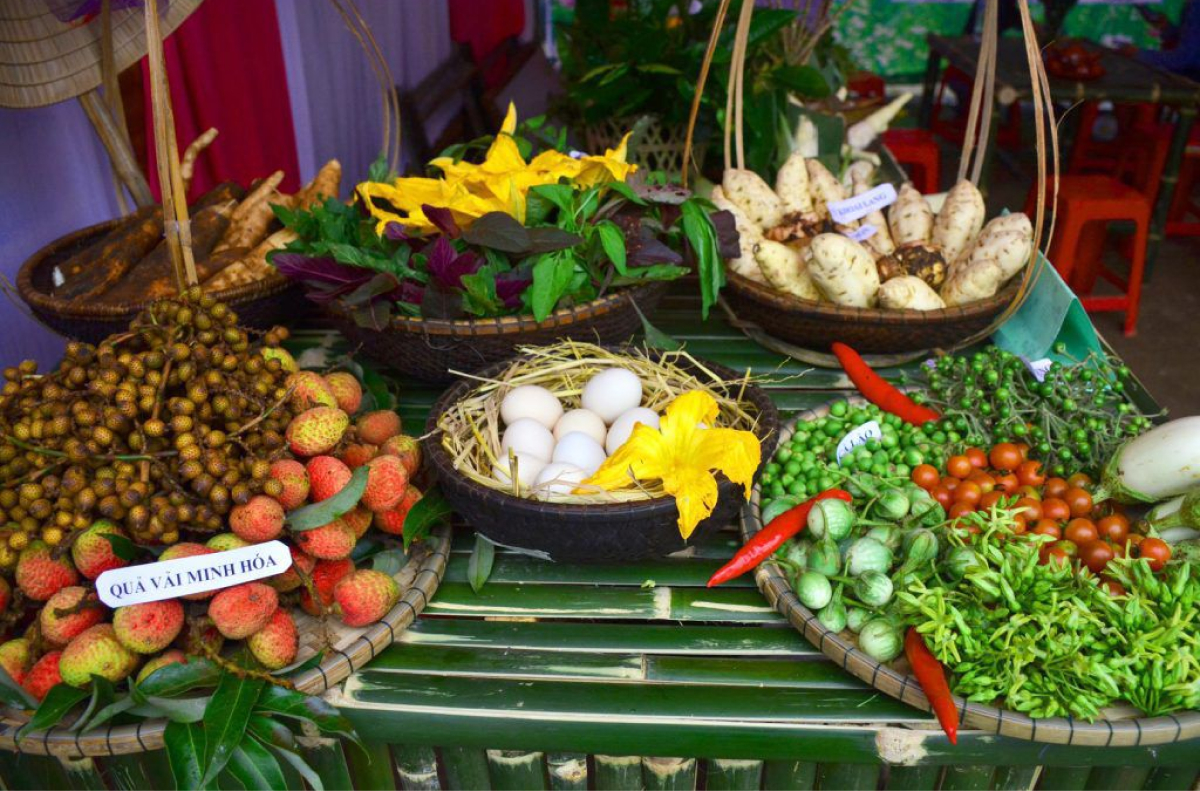 Hội chợ rằm – Nơi văn hóa và sắc màu hội tụ