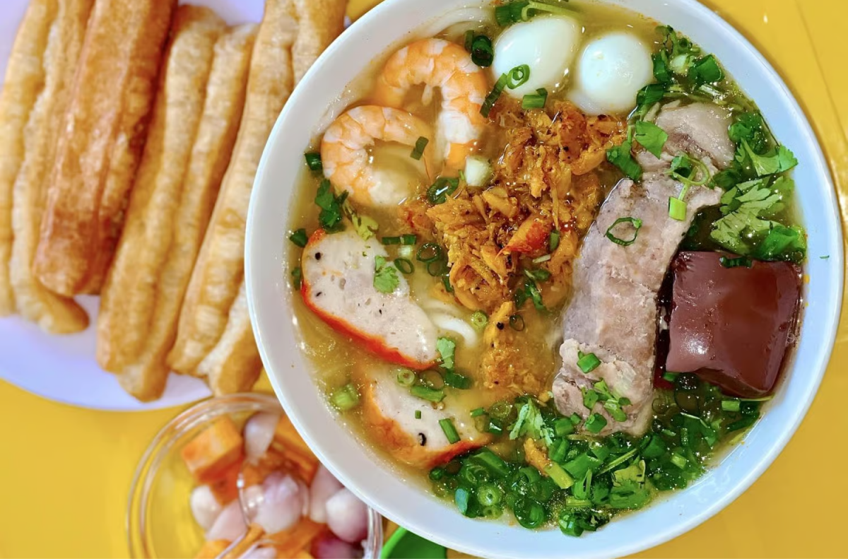 Quán 76 Tôn Đức Thắng – địa chỉ ăn Cháo canh ngon tại Quảng Bình