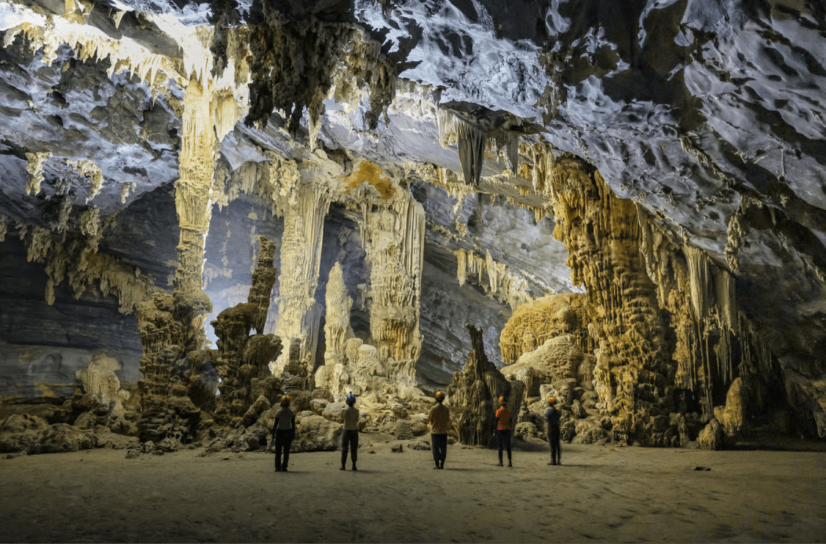 Hang Chuột và Hệ thống Hang Động Thạch Bàn