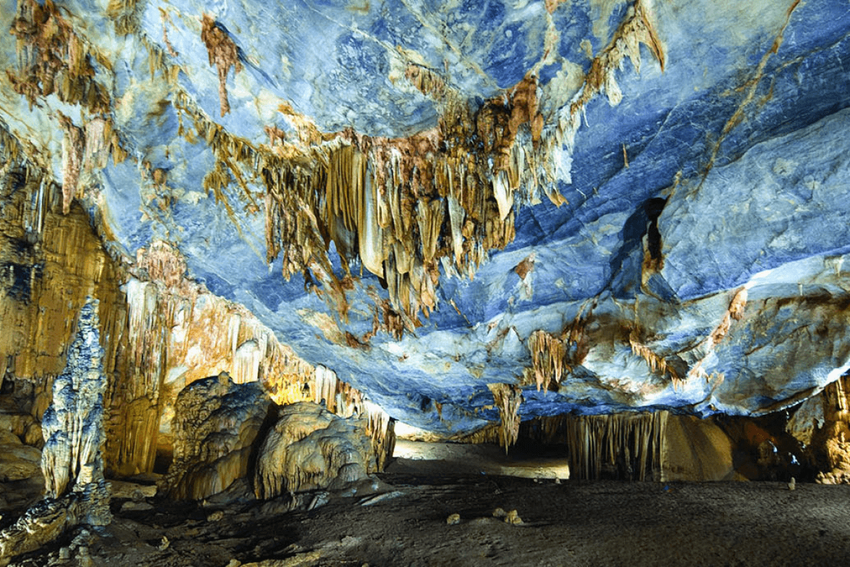 Các hang động ở Quảng Bình