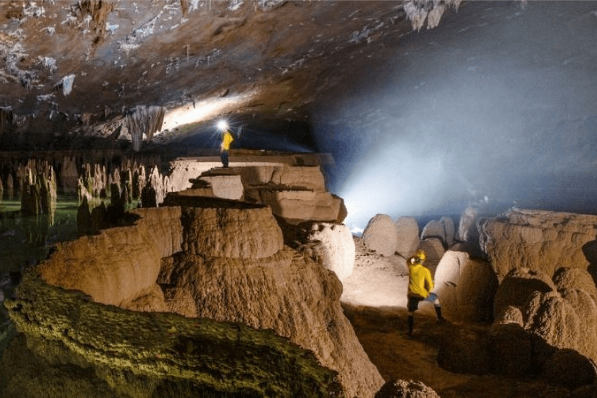 Hang Nước Nứt ở đâu?