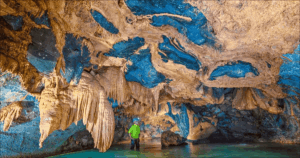 Hang Nước Nứt Quảng Bình – Hang Động Sông Ngầm