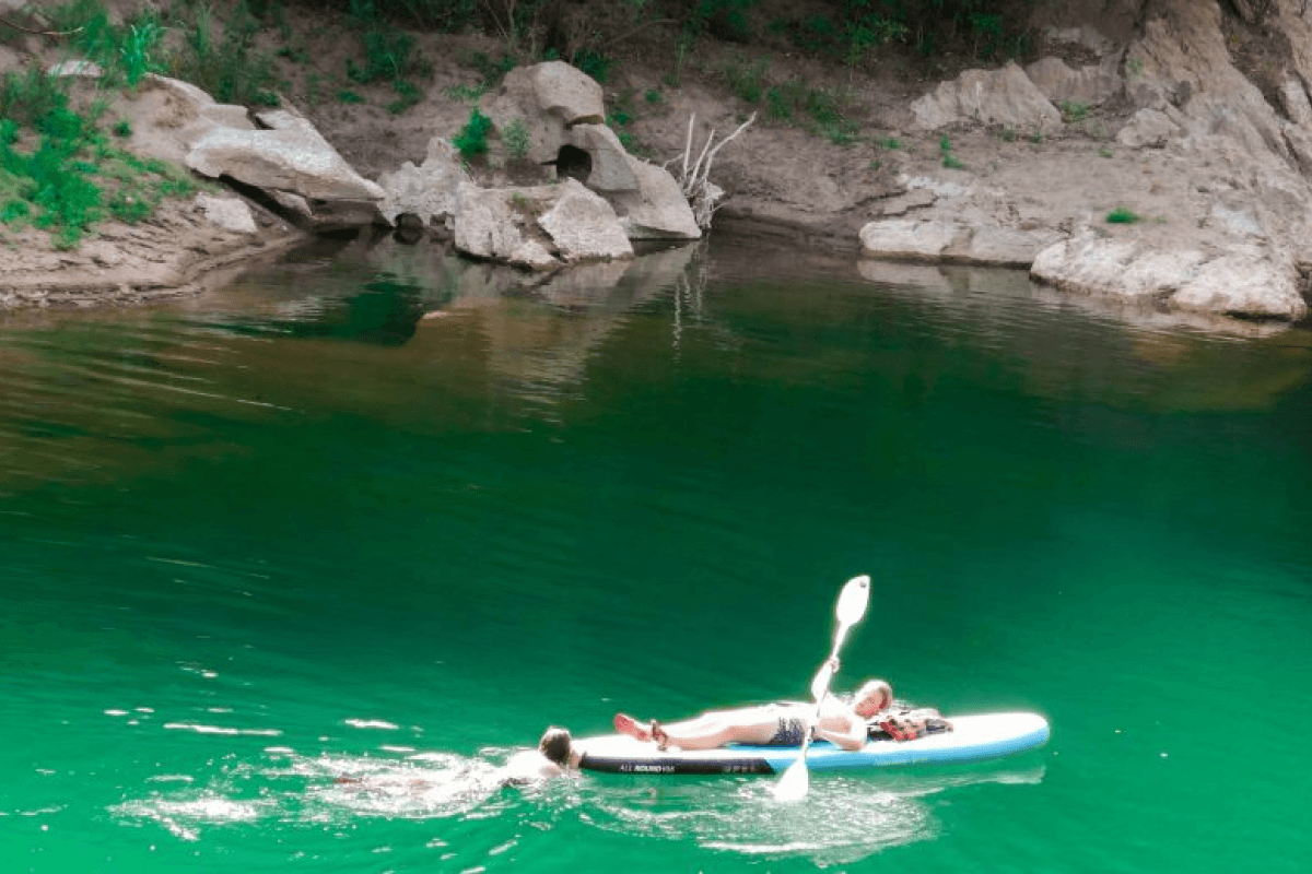 Hang Vòm – Giếng Voọc có gì đặc biệt?