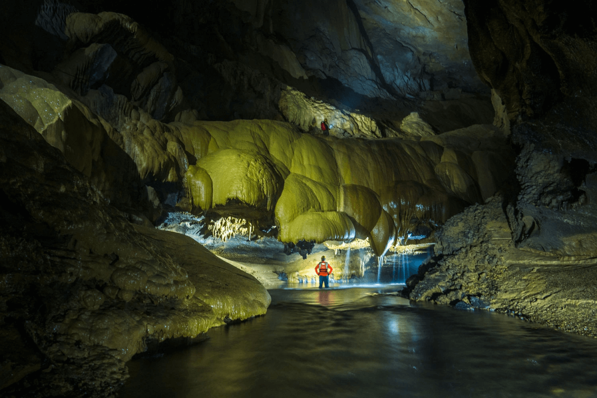 Trải nghiệm tour Hang Va