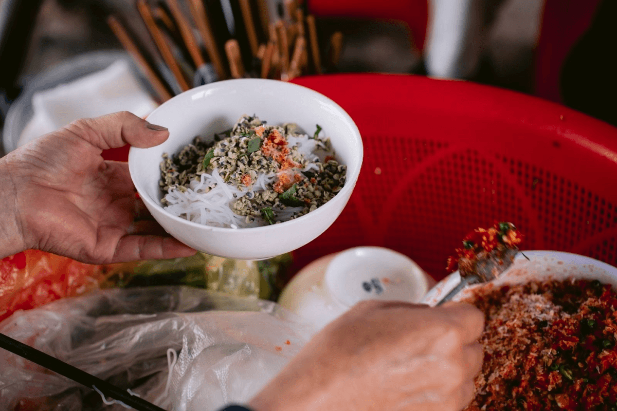 Ăn gì ở chợ Đông Hà?
