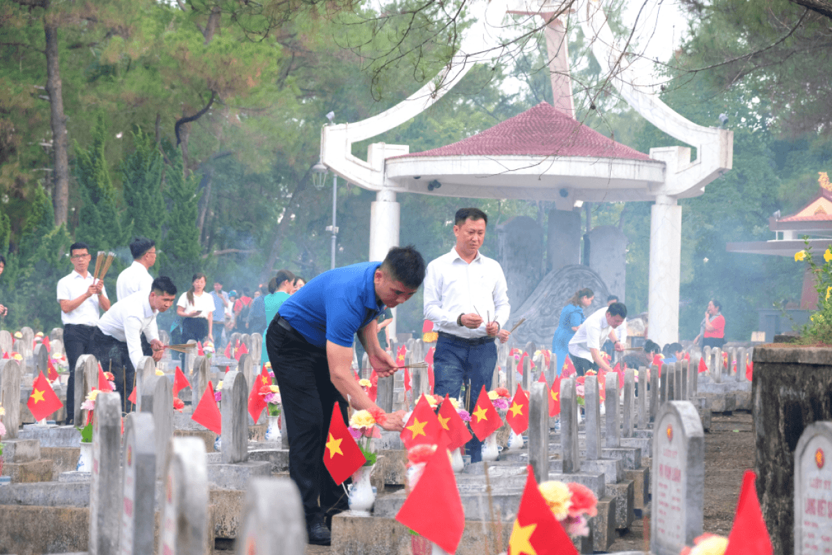 Có nên ghé nghĩa trang Trường Sơn không?