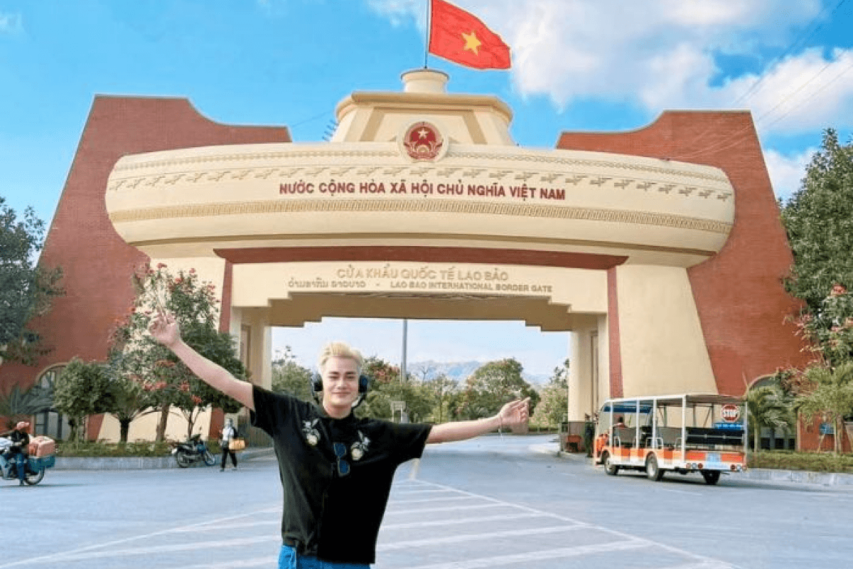 Cửa khẩu Lao Bảo ở đâu?