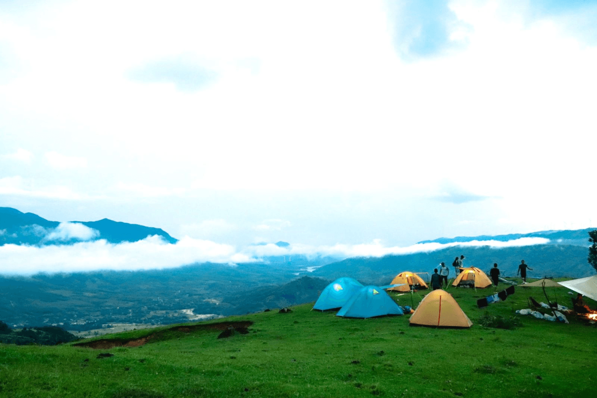 Đồi Cỏ Xa Reng – Điểm Trekking Giữa Đại Ngàn Quảng Trị 5 Trải nghiệm gì tại đồi cỏ Xa Reng?