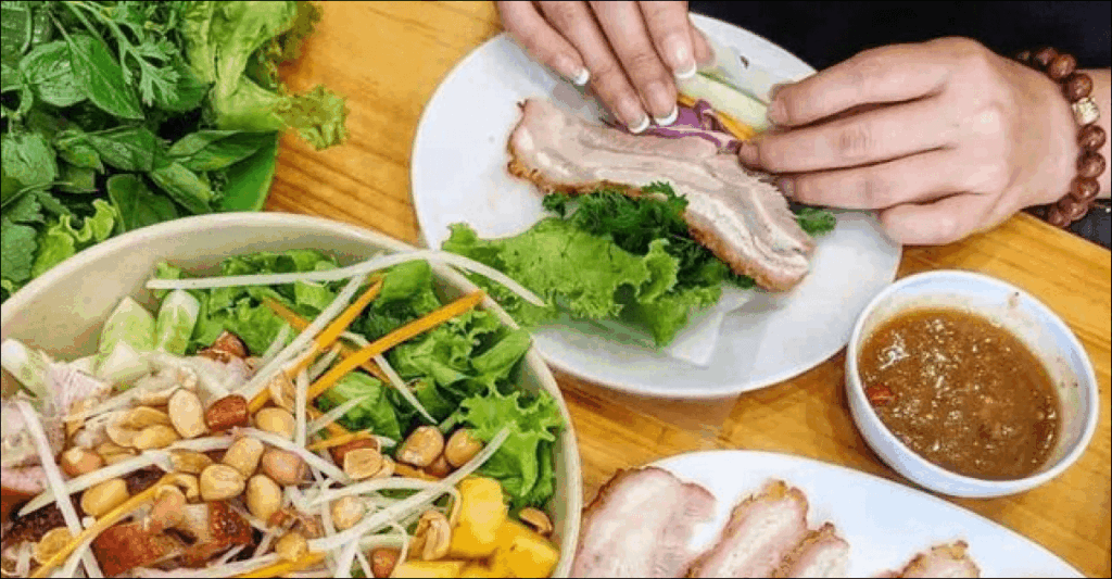 Quảng Trị Ăn Gì Ở Đâu? Gợi Ý Món Ngon Và Địa Chỉ Ăn Uống Nổi iếng