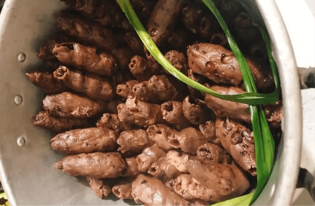 Bánh tu huýt Quảng Trị là gì