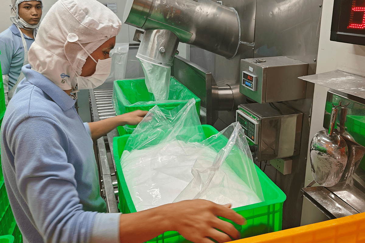 Bánh Kẹo Đặc Sản Quảng Trị – Hương Vị Quê Nhà Đậm Đà Khó Quên 6 Quy trình làm bánh kẹo đặc sản Quảng Trị truyền thống