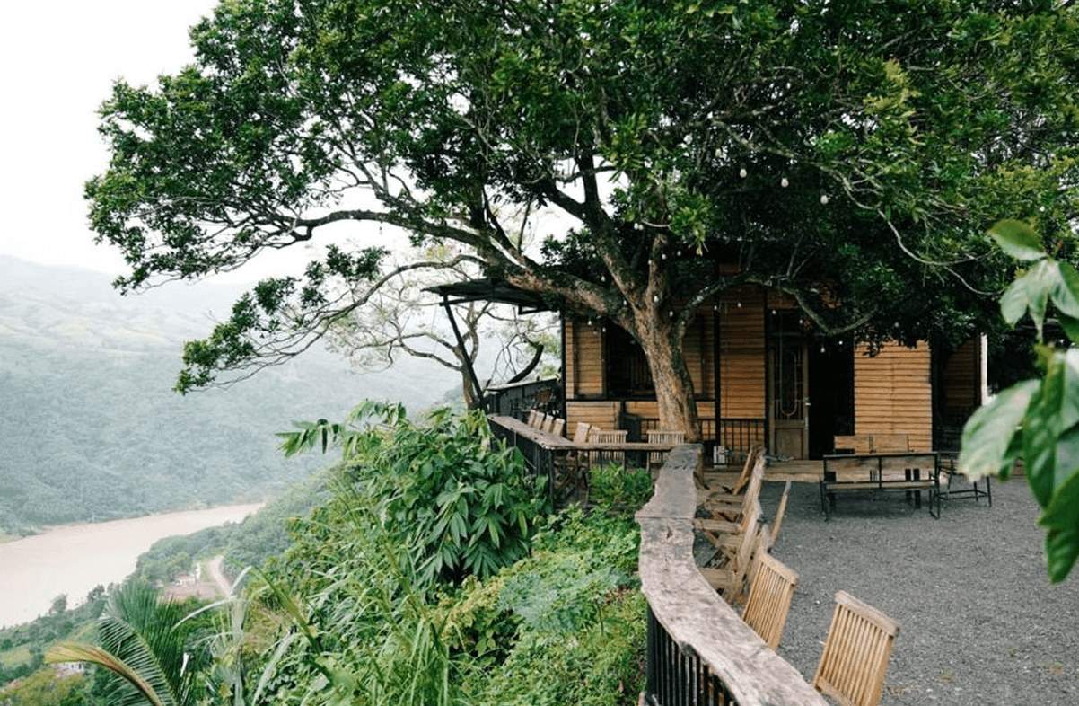 Homi Coffee – ngắm trọn thung lũng Khe Sanh từ góc view đắt giá