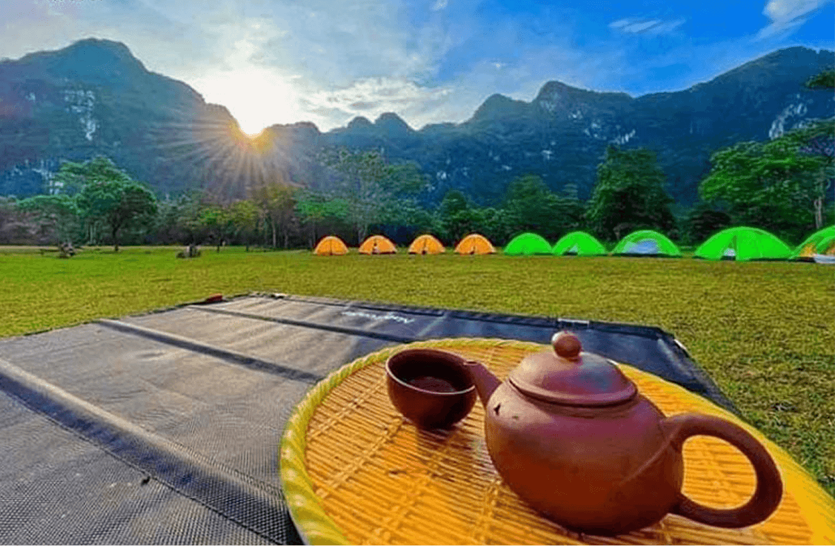 Đón bình minh, nhâm nhi cà phê giữa núi rừng